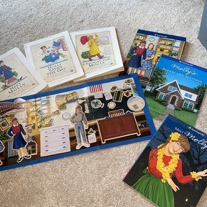 🎄SALE🎄American Girl Molly book set